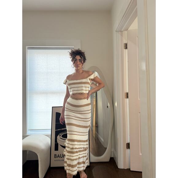 JLUXLABEL Corazon Ruffle Skirt Set — Beige (L/XL) NWT - Picture 1 of 7
